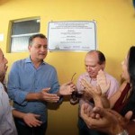 AURELINO LEAL:  GOVERNADOR INAUGURA QUADRA DE ESPORTE E ANUNCIA OBRAS NA CIDADE
