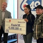 HOMEM GANHA R$ 20 MILHÕES NA LOTERIA E NAMORADA FOGE COM O PRÊMIO
