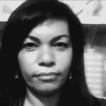 MULHER MORRE ELETROCUTADA APÓS LIGAR EXTENSÃO PARA LAVAR ROUPAS EM TANQUINHO NA BAHIA