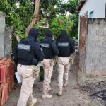 MP-BA CUMPRE MANDADO EM AÇÃO CONTRA BRAÇO DO PCC NO EXTREMO SUL DA BAHIA
