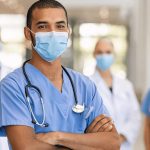 MÉDICOS TERÃO QUE ATINGIR NOTA MÍNIMA EM EXAME PARA TER REGISTRO