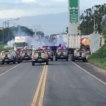 GREVE DE CAMINHONEIROS: PRF E BATALHÃO DE CHOQUE ENTRAM  EM CONFLITO COM MANISFESTANTES NA BR-101