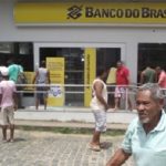 IBIRAPITANGA: BANDIDOS FAZEM GERENTE DE REFÉM E ROUBAM DINHEIRO DO BANCO DO BRASIL