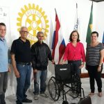 UBAITABA: ROTARY CLUB REALIZA DOAÇÃO DE CADEIRA DE RODAS