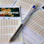 MEGA-SENA ACUMULA DE NOVO E PODE PAGAR R$ 43 MILHÕES NA TERÇA FEIRA