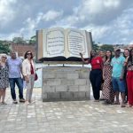 MONUMENTO SAGRADO JÁ ESTÁ INSTALADO NA PRAÇA DA BÍBLIA EM UBAITABA