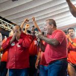 MULTIDÃO LOTA PRAÇA DE TABOQUINHAS EM APOIO AO CANDIDATO NEGO DE SARONGA (PT))