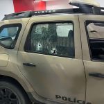 EUNÁPOLIS: TROCA DE TIROS COM SUSPEITOS TERMINA COM PM FERIDO E VIATURAS CRAVADAS DE BALAS