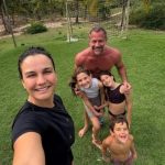 MALVINO SALVADOR COMPARTILHA MOMENTOS NA PRÁIA DE ALGODÕES NA PENÍNSULA DE MARAÚ: ‘BAHIA TEM MUITAS VERSÕES’