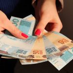 ABONO SALARIAL PARA NASCIDOS EM JULHO E AGOSTO COMEÇA SER PAGO NA PRÓXIMA SEGUNDA-FEIRA (16)