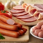 OMS CLASSIFICA BACON, SALSICHA E PRESUNTO COMO CANCERÍGENOS, NA MESMA CATEGORIA DO CIGARRO