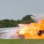 PILOTOS MORREM APÓS AVIÃO EXPLODIR DURANTE POUSO DE EMERGÊNCIA NA REPÚBLICA DOMINICANA