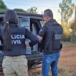 MULHER É PRESA POR TENTATIVA DE HOMICÍDIO CONTRA PAI E IRMÃOS NO INTERIOR DA BAHIA
